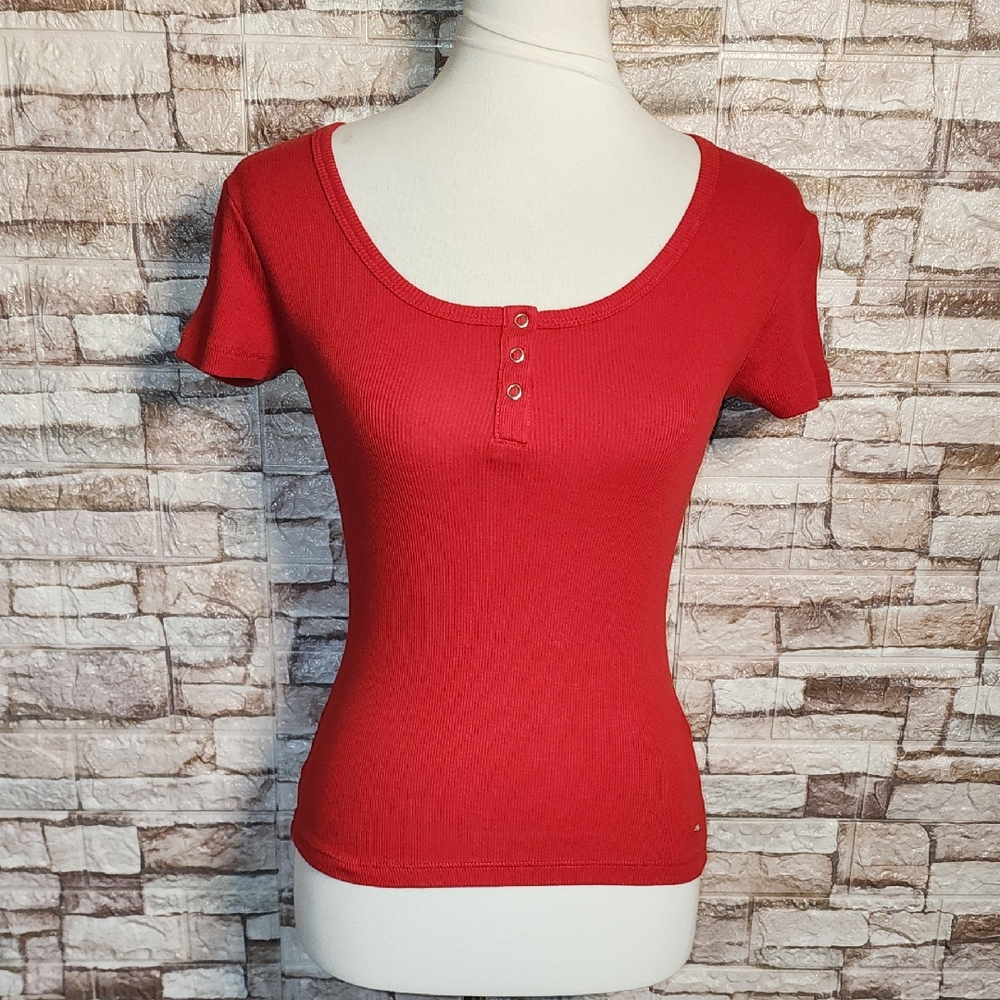 Guess Los Angeles Red Ribbed Button-Front Women's Top
